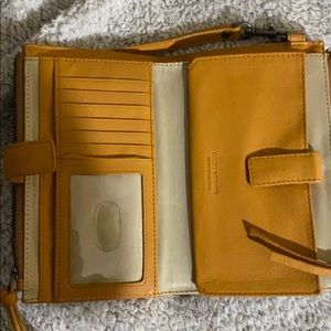 Lucky Brand Genuine Leather Wristlet